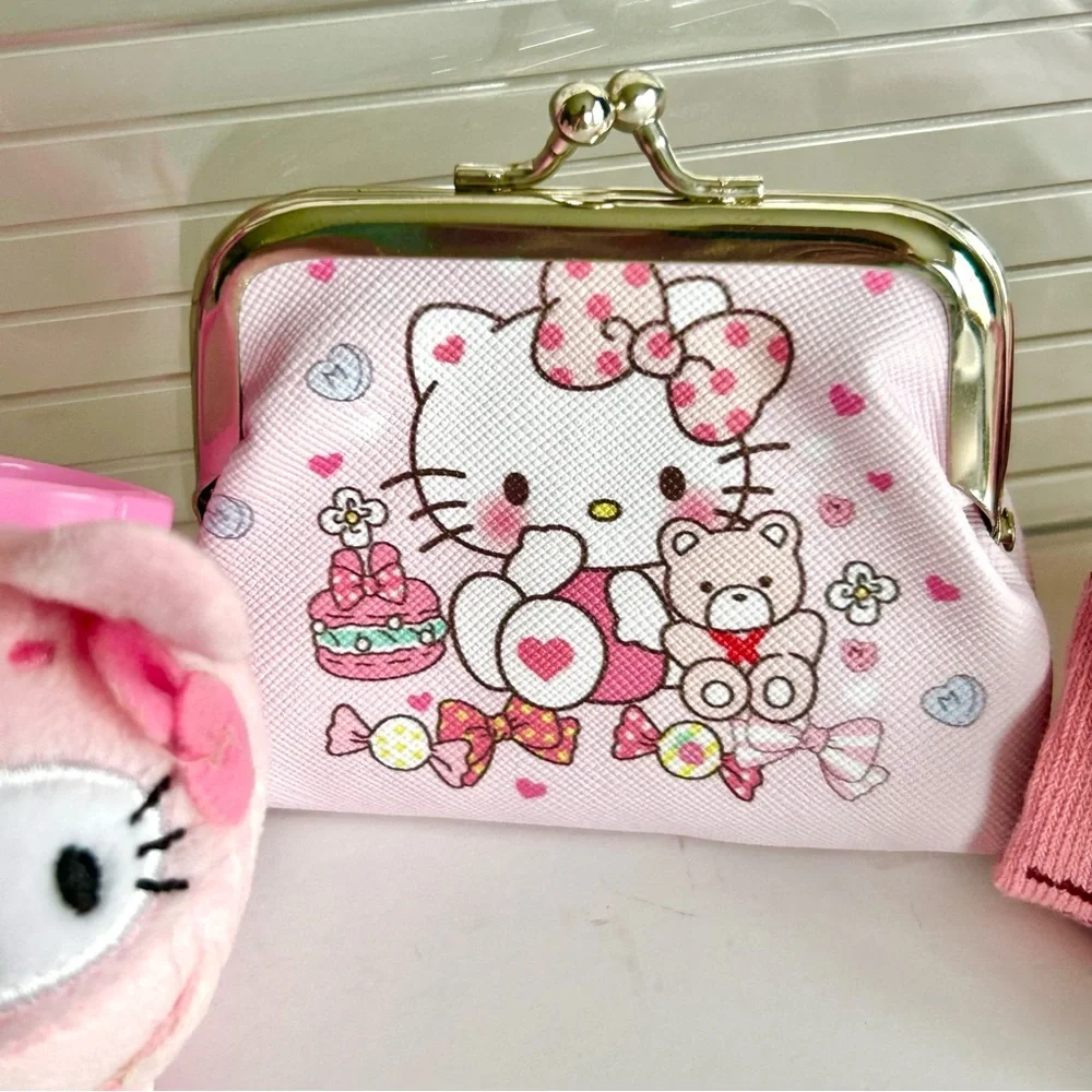 ❤️Hello Kitty Adorable 5-Piece Duffel Travel Bag Bundle! - Picture 10 of 12